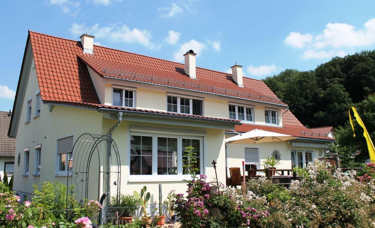 Pension Waldblick Illertissen Exteriör bild